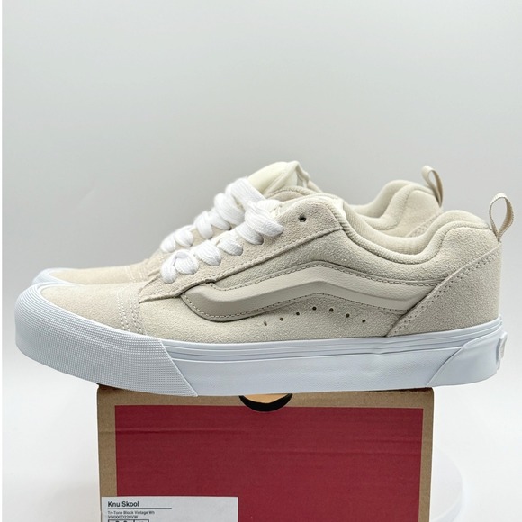 New VANS Knu Skool Size 7.0 Mens, 8.5 Womens‎ - Vintage White Suede VN000D220VW - Picture 1 of 10